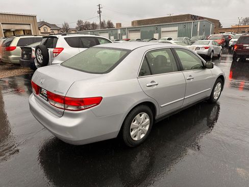 Used 2003 Honda Accord LX image 3