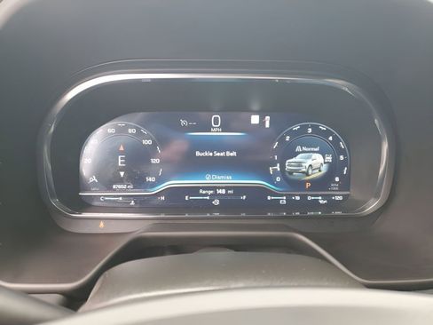 Used 2022 Chevrolet Suburban RST w/ Sport Performance Package image 37