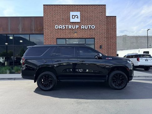 Used 2022 Chevrolet Tahoe LT w/ Luxury Package AWD/4WD image 9