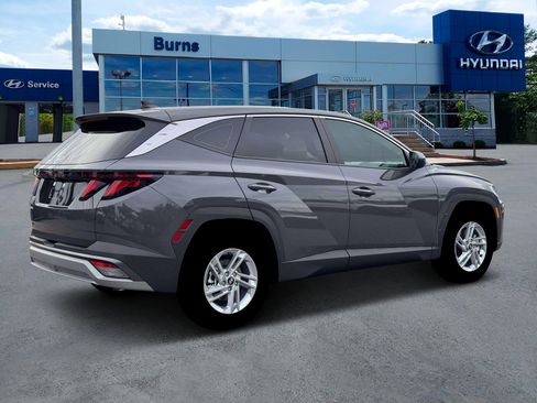 New 2026 Hyundai Tucson SE image 8