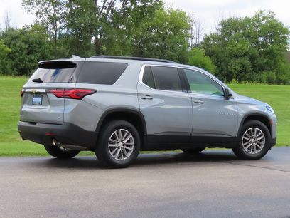 Used 2023 Chevrolet Traverse LT