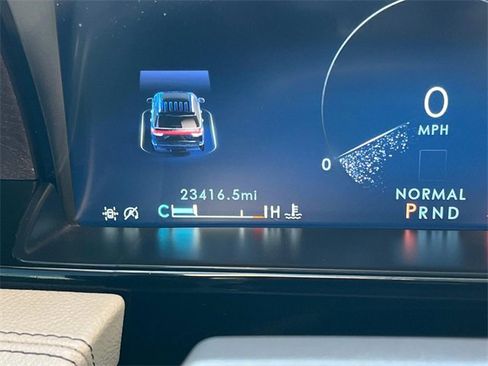 Used 2023 Lincoln Navigator L Reserve image 33