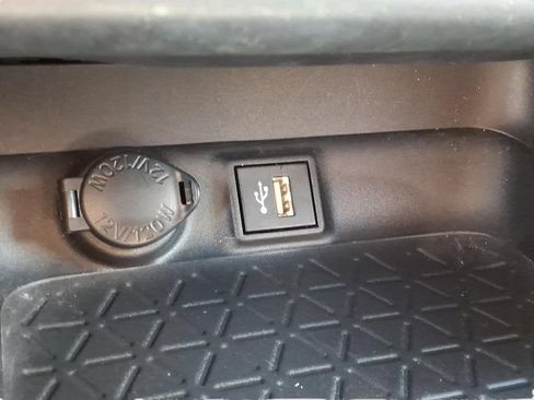 Used 2023 Toyota RAV4 XSE AWD/4WD image 25