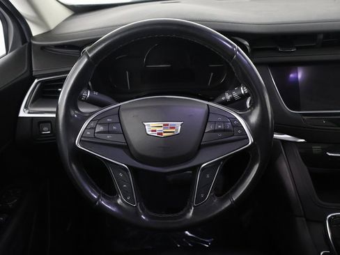 Used 2019 Cadillac XT5 Luxury image 35