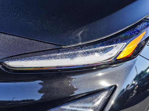 Used 2022 Chevrolet Bolt EUV Premier w/ Sun & Sound Package image 26