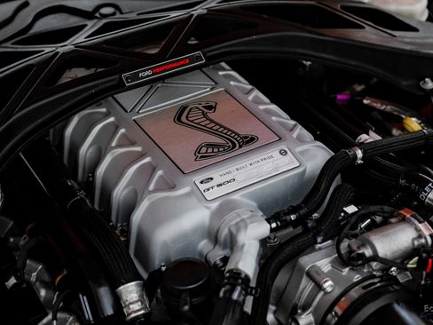 Used 2022 Ford Mustang Shelby GT500 w/ Technology Package image 98