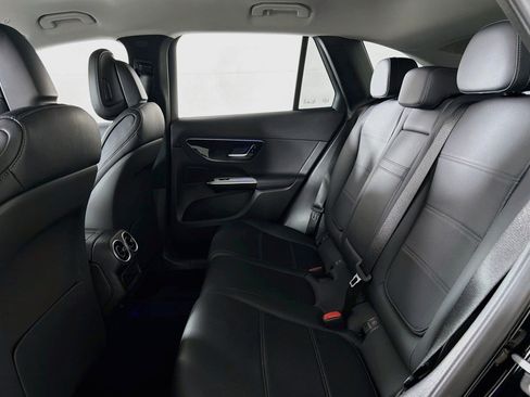 Certified 2025 Mercedes-Benz GLC 350e 4MATIC w/ Driver Assistance Package image 9