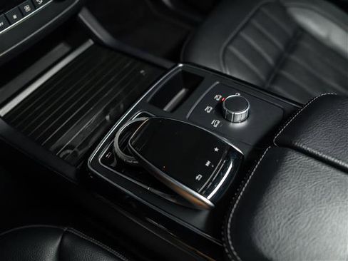 Used 2018 Mercedes-Benz GLE 350 image 26