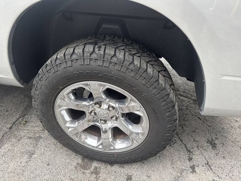Used 2017 RAM 1500 Laramie AWD/4WD image 30
