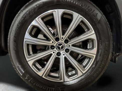 Used 2024 Mercedes-Benz GLC 300 GLC 300 image 26