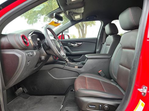 Certified 2022 Chevrolet Blazer RS w/ Enhanced Convenience Package image 9