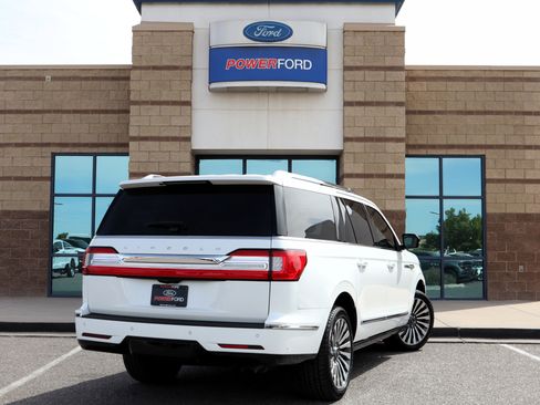 Used 2020 Lincoln Navigator L Reserve w/ Luxury Package AWD/4WD image 6