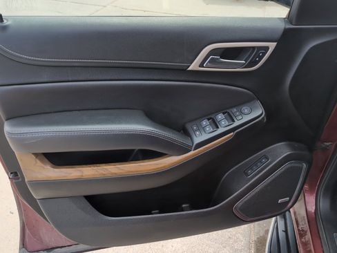 Used 2020 GMC Yukon XL Denali AWD/4WD image 9