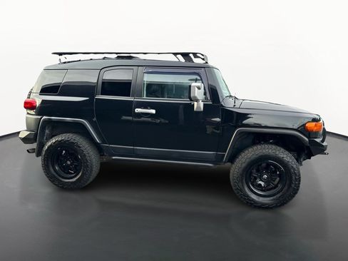 Used 2007 Toyota FJ Cruiser 4WD image 2