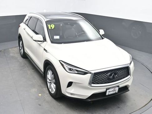 Used 2019 INFINITI QX50 Essential w/ Premium Heat Package image 23