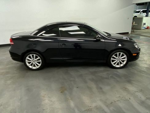 Used 2014 Volkswagen Eos Komfort image 16