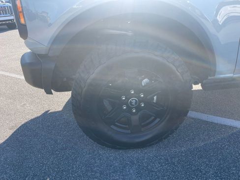 Used 2023 Ford Bronco Black Diamond image 11