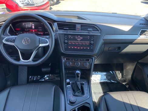 Certified 2024 Volkswagen Tiguan Wolfsburg Edition AWD/4WD image 10