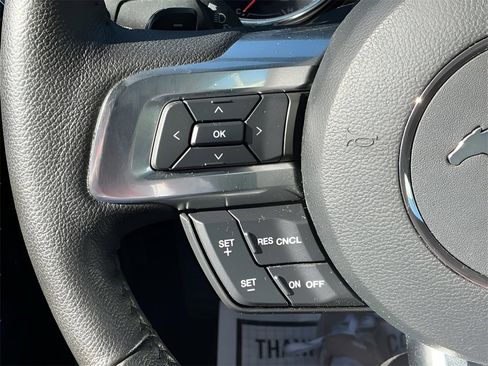 Used 2015 Ford Mustang Coupe image 27