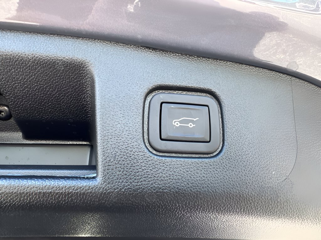 Used 2024 Chevrolet Blazer EV LT AWD/4WD image 27