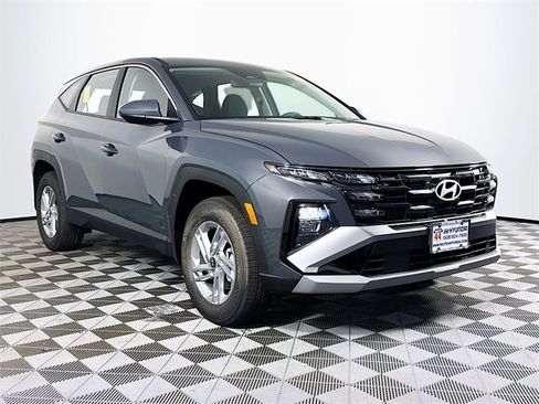 New 2026 Hyundai Tucson SE image 10