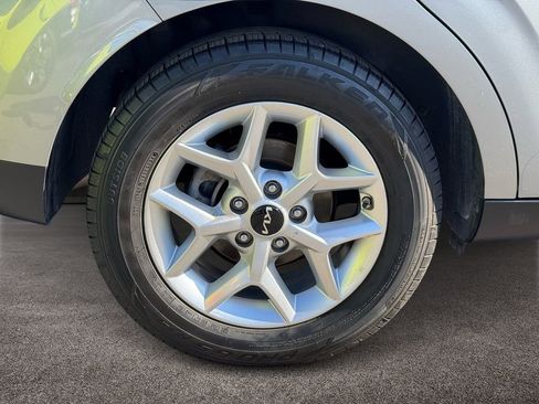 Used 2024 Kia Soul LX w/ Option Group 015 image 8