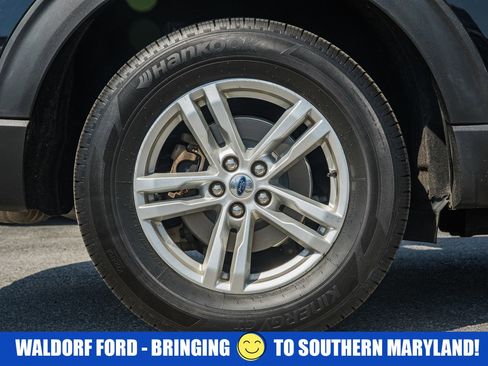 Used 2022 Ford Explorer XLT image 19