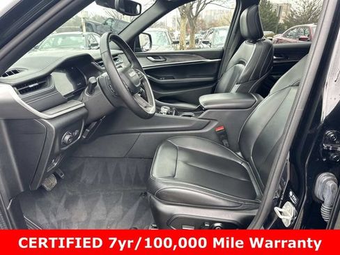 Certified 2024 Jeep Grand Cherokee Limited image 18