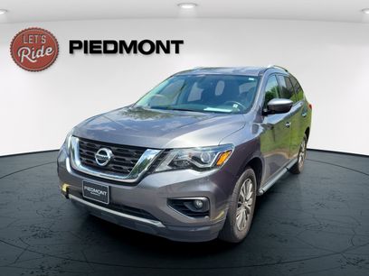 Used 2019 Nissan Pathfinder SV