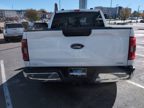 Used 2022 Ford F150 XLT w/ Trailer Tow Package image 6