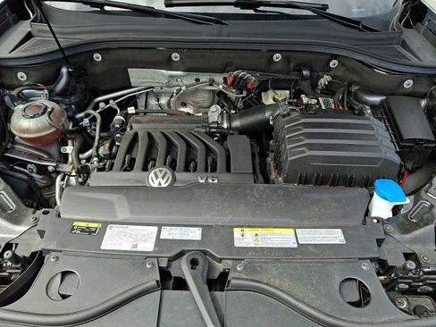 Used 2022 Volkswagen Atlas SEL R-Line AWD/4WD image 29