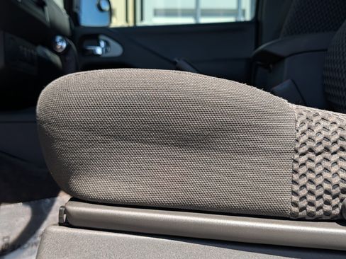 Used 2016 Nissan Frontier SV w/ SV Value Truck Package RWD image 24