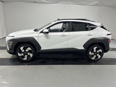Used 2024 Hyundai Kona Limited image 6