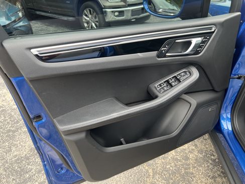 Used 2017 Porsche Macan S AWD/4WD image 8