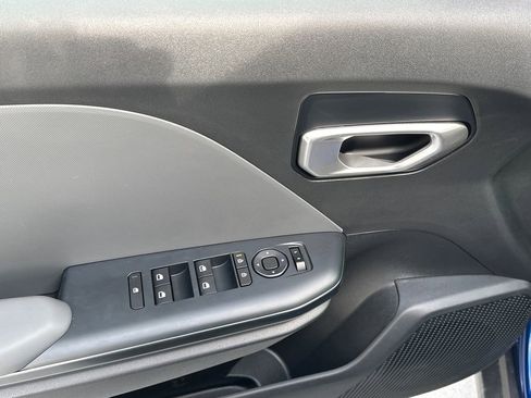 New 2025 Kia K4 LXS image 15