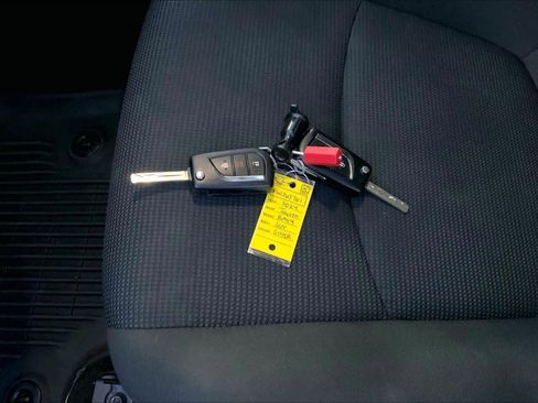 Used 2024 Toyota RAV4 LE image 14