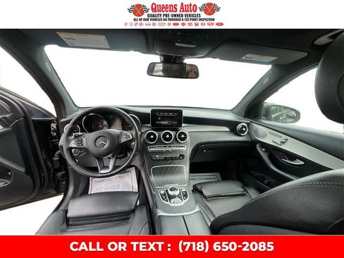 Used 2019 Mercedes-Benz GLC 300 4MATIC w/ Premium Package image 38