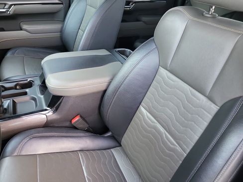 Certified 2023 Chevrolet Silverado 1500 ZR2 image 13