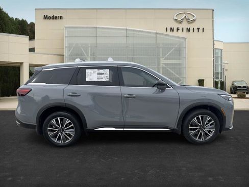 New 2026 INFINITI QX60 Luxe image 4