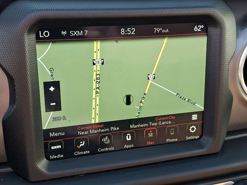Used 2022 Jeep Wrangler Unlimited Rubicon w/ LED Lighting Group AWD/4WD image 22