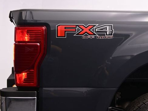 Used 2021 Ford F250 XLT w/ XLT Premium Package AWD/4WD image 30