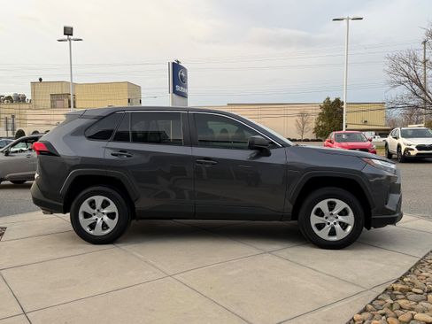 Used 2023 Toyota RAV4 LE image 5