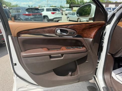 Used 2017 Buick Enclave Premium w/ Experience Buick Package AWD/4WD image 22