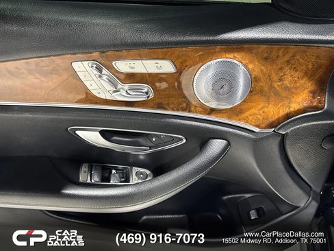 Used 2018 Mercedes-Benz E 300 image 9