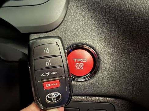 Used 2025 Toyota Tundra Limited w/ TRD Off-Road Package image 29