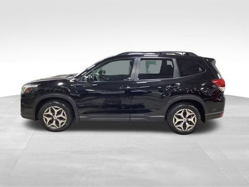 Used 2020 Subaru Forester Premium image 10