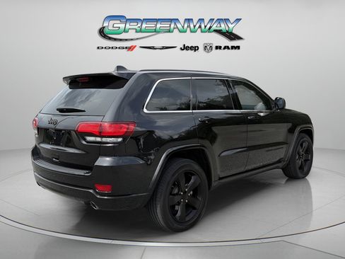Used 2015 Jeep Grand Cherokee Altitude RWD image 4