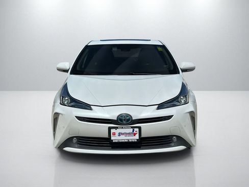 Used 2022 Toyota Prius Limited w/ Premium Convenience Package FWD image 2
