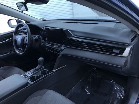 Certified 2025 Toyota Camry LE image 24