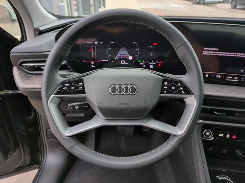 Used 2025 Audi Q5 Premium AWD/4WD image 16